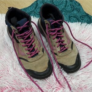 Vans Kids Sneakers - Black and Pink